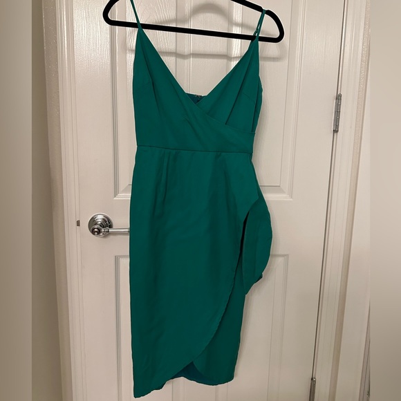 Emerald Green Dress: Size Small - Picture 3 of 12